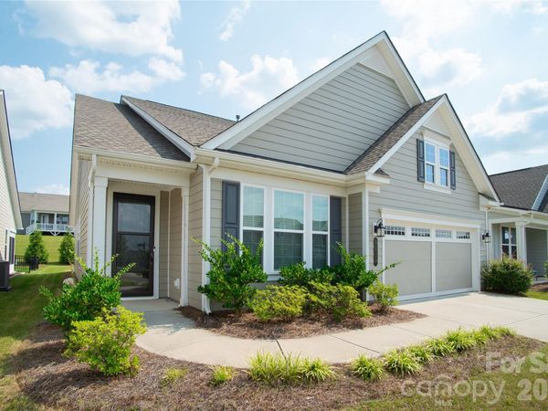9038 Daring Court, Charlotte, NC 28215