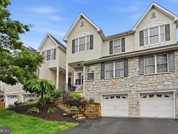 4 LINCOLN DRIVE, DOWNINGTOWN, PA 19335