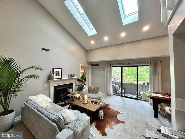 1709 MOUNTAINVIEW DRIVE, CHESTERBROOK, PA 19087