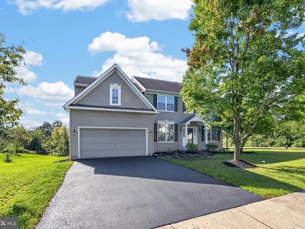 1045 FALLBROOK LANE, POTTSTOWN, PA 19464