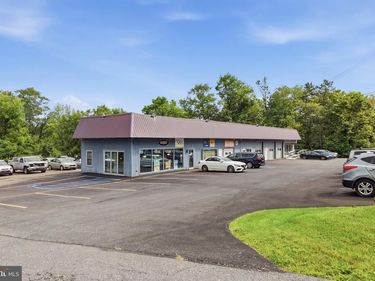 106 CAMELLIA ROAD, BRODHEADSVILLE, PA 18322