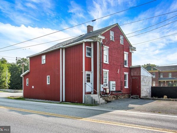 5998 COLONIAL VALLEY ROAD, SPRING GROVE, PA 17362