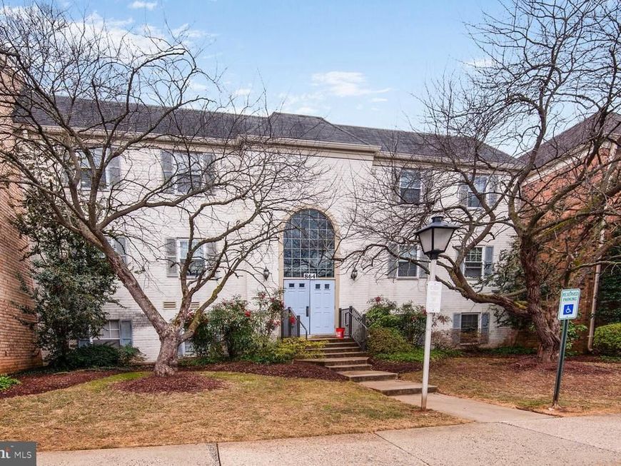 864 College Parkway, Unit 201, Rockville, MD 20850 Main Photo