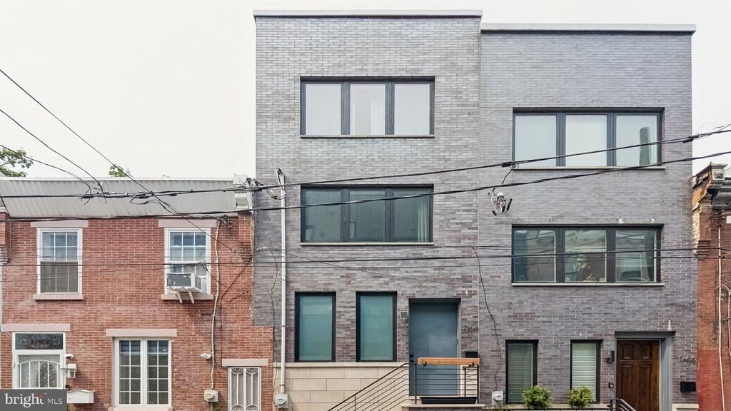 1764 Waterloo Street, Philadelphia, PA 19122 Main Photo