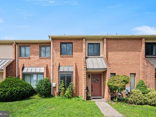 135 CAERNARVON COURT , EXTON, PA 19341
