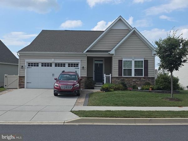 211 ANGLESEY DRIVE, MIDDLETOWN, DE 19709