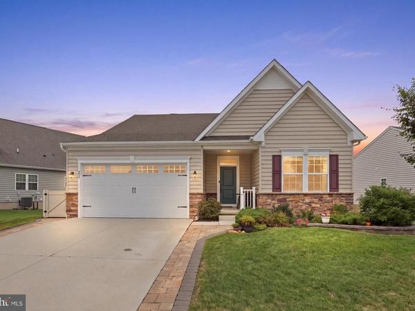 211 ANGLESEY DRIVE, MIDDLETOWN, DE 19709