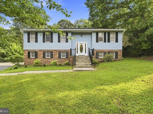 2725 COVE POINT ROAD, LUSBY, MD 20657