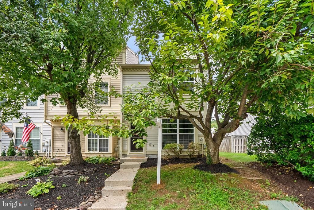 9611 HINGSTON DOWNS, COLUMBIA, MD 21046