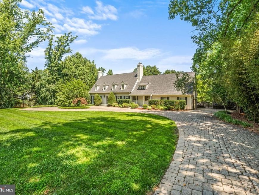 9729 The Corral Drive, Potomac, MD 20854 Main Photo