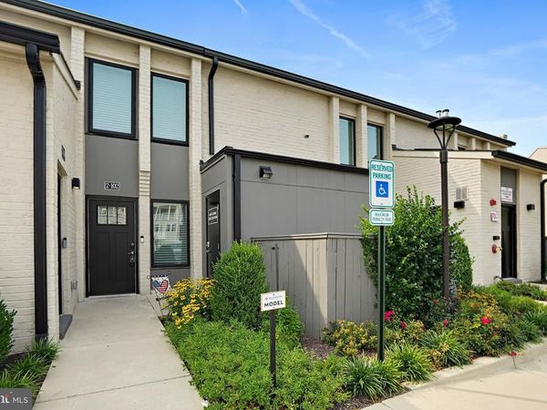 19510 VILLAGE WALK DRIVE , Unit 1-102, MONTGOMERY VILLAGE, MD 20886