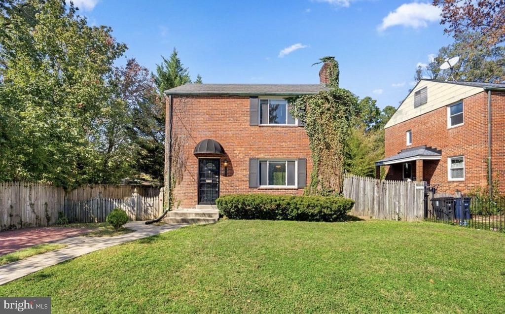 1502 DELMONT LANE, TAKOMA PARK, MD 20912