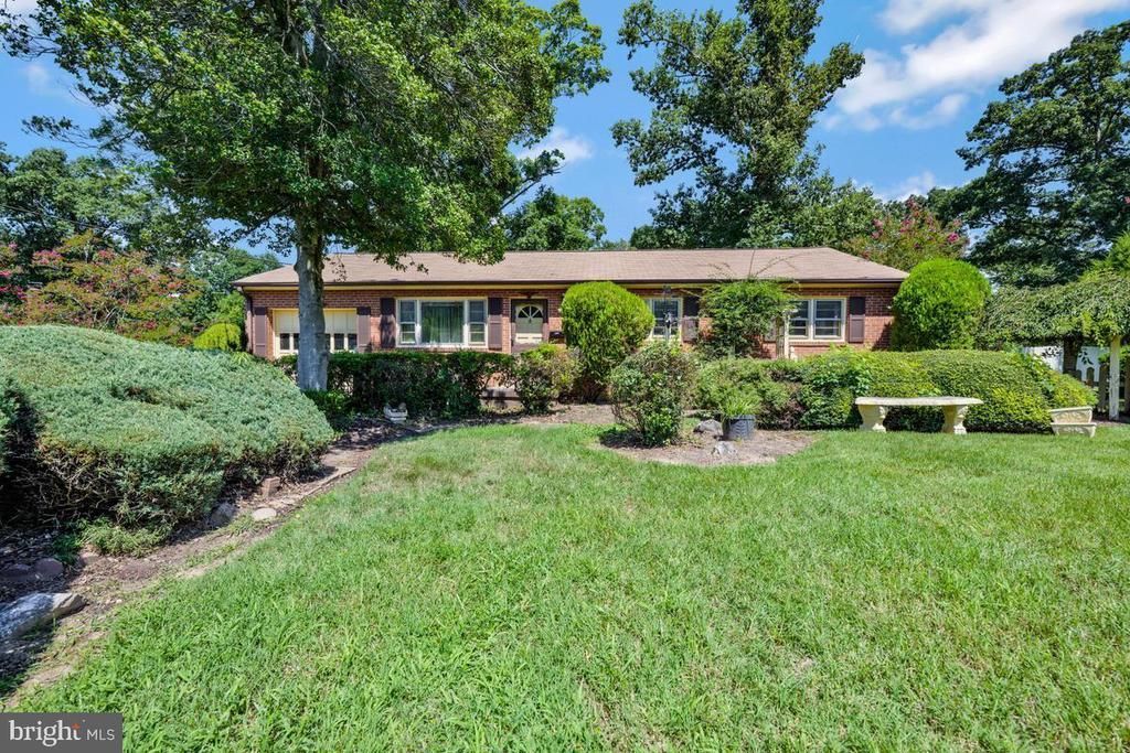 8104 SONAR ROAD, CLINTON, MD 20735