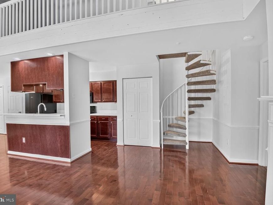 9816 Lake Pointe Court, Unit 302, Upper Marlboro, MD 20774 Main Photo
