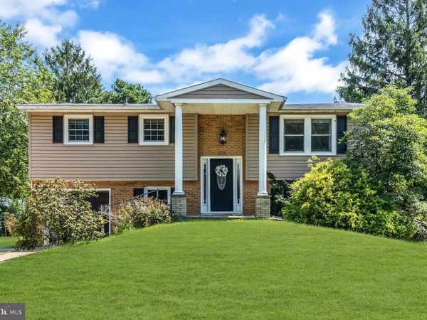 319 SEMINOLE TRAIL, BROWNS MILLS, NJ 08015