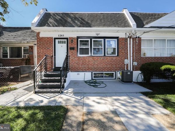 1203 MACARTHUR DRIVE, CAMDEN, NJ 08104