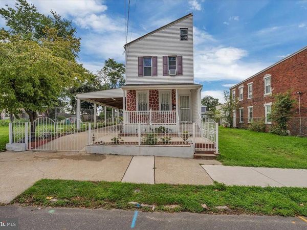 2726 WAYNE AVENUE, CAMDEN, NJ 08105