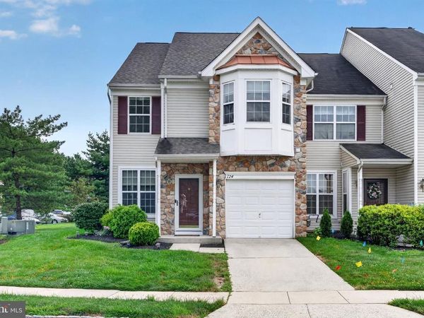 124 CHANCELLOR, WOODBURY, NJ 08096