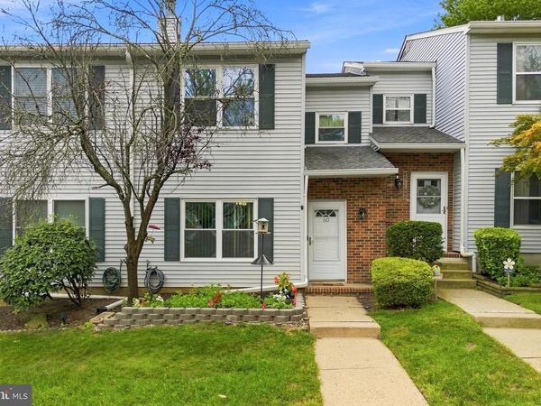 60 HICKORY COURT, JAMESBURG, NJ 08831