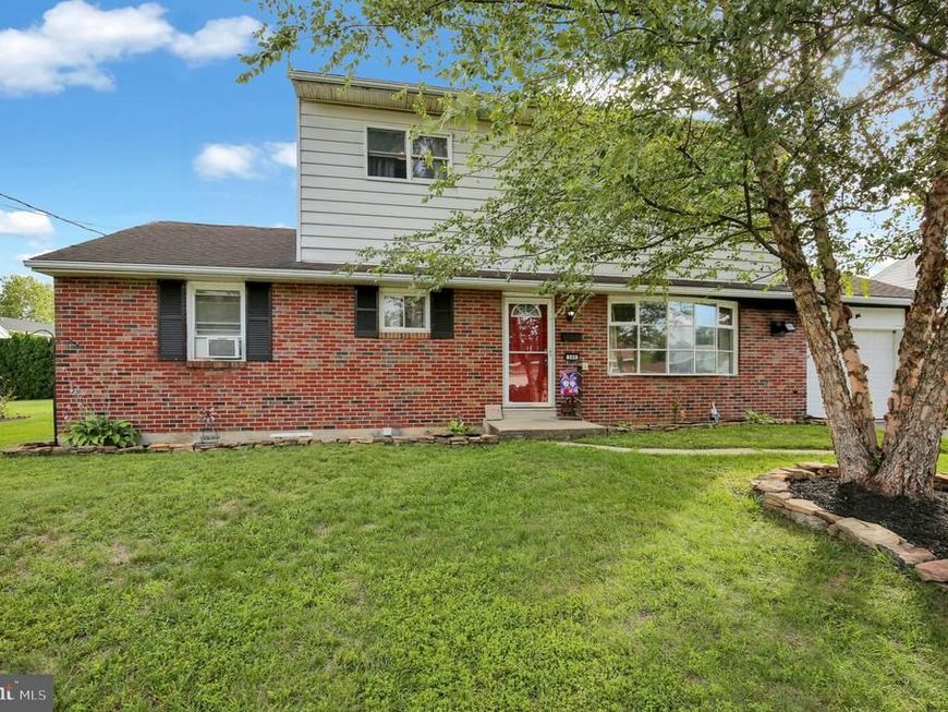 340 Harry Avenue, Robesonia, PA 19551 Main Photo