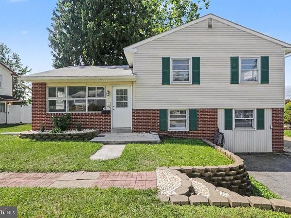 128 HENRY ROAD , ENOLA, PA 17025
