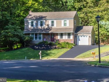 1141 SCHOOL HOUSE LANE, WEST CHESTER, PA 19382