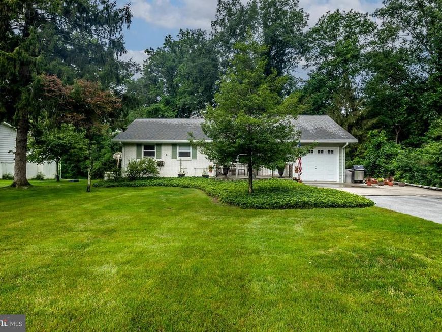 102 Garnet Lane, Coatesville, PA 19320 Main Photo