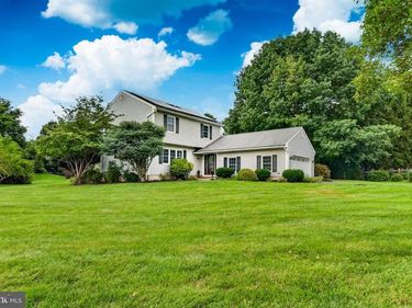 11 MAIN LIN DRIVE, COATESVILLE, PA 19320