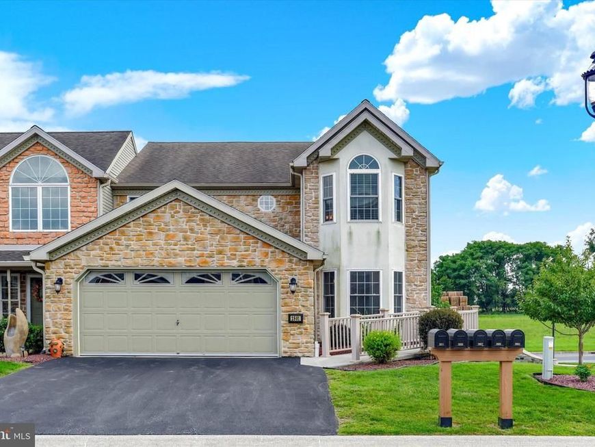 2801 Oakwood Drive, Harrisburg, PA 17110 Main Photo