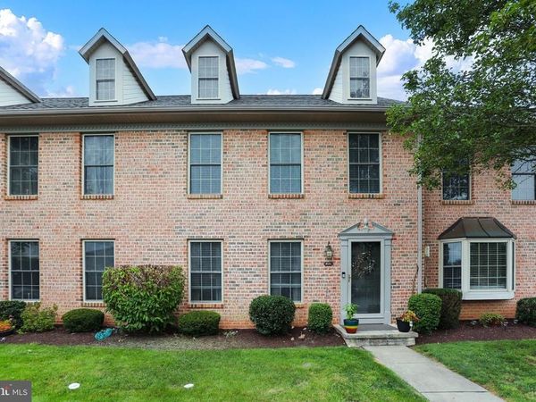 431 WAVERLY WOODS DRIVE, HARRISBURG, PA 17110