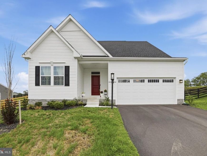 1881 Shannon Drive South, Greencastle, PA 17225 Main Photo