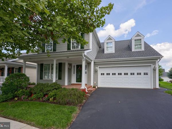 524 THORNBERRY LANE, LITITZ, PA 17543