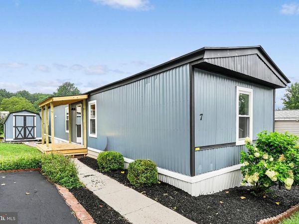7 SPRUCE DRIVE, REINHOLDS, PA 17569