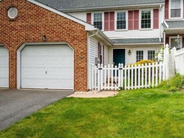 1766 BETZ FARM DRIVE, LANCASTER, PA 17603