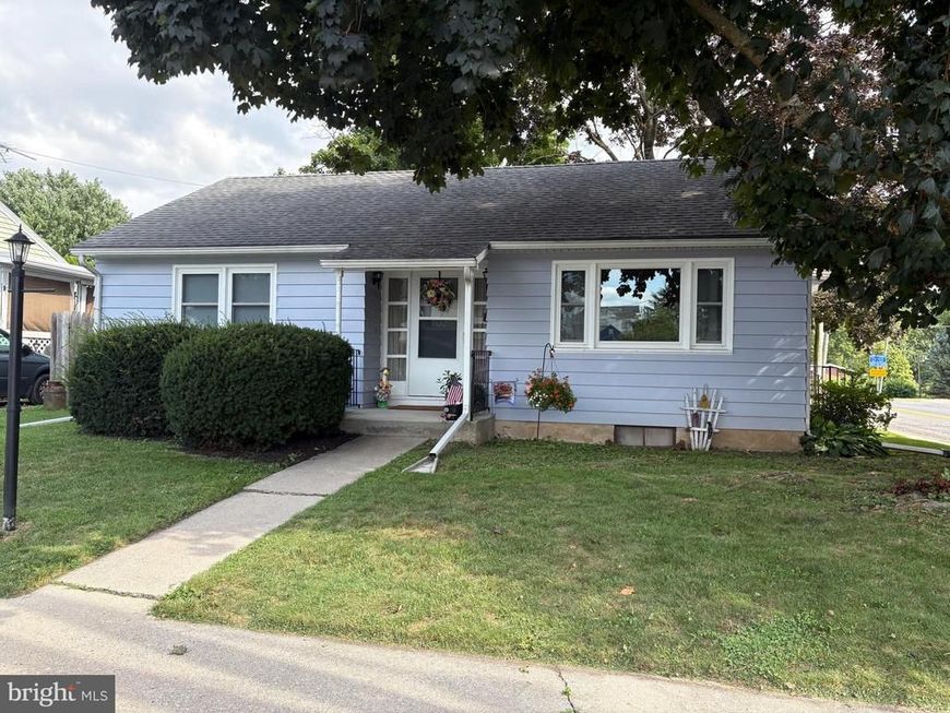 832 W Maple Street , Palmyra, PA 17078 Main Photo