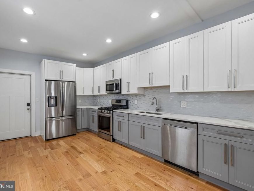 2341 E Ann Street, Philadelphia, PA 19134 Main Photo