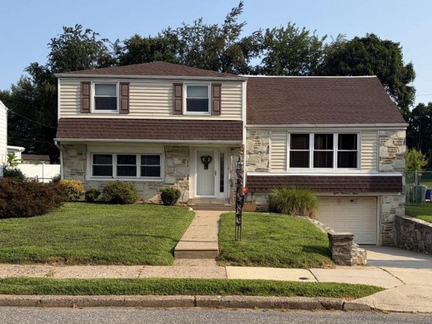 803 Rennard Circle, Philadelphia, PA 19116 Main Photo