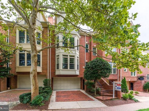 1544 N COLONIAL TERRACE, ARLINGTON, VA 22209