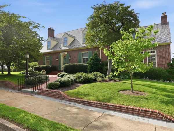809 CORNELL STREET, FREDERICKSBURG, VA 22401