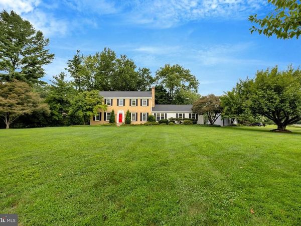 10004 MINBURN STREET, GREAT FALLS, VA 22066
