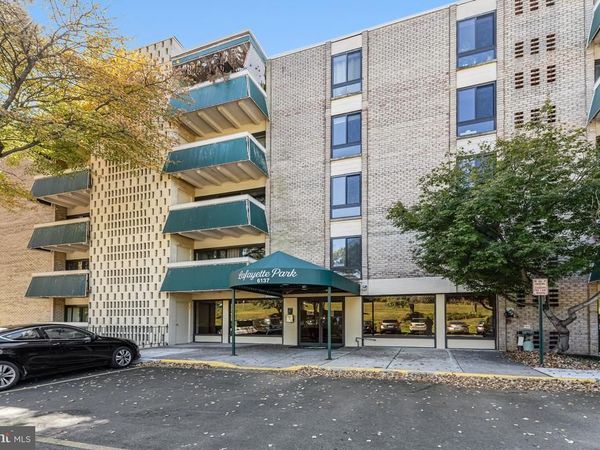6137 LEESBURG PIKE, Unit 506, FALLS CHURCH, VA 22041