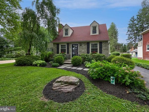27 HESS BOULEVARD, LANCASTER, PA 17601