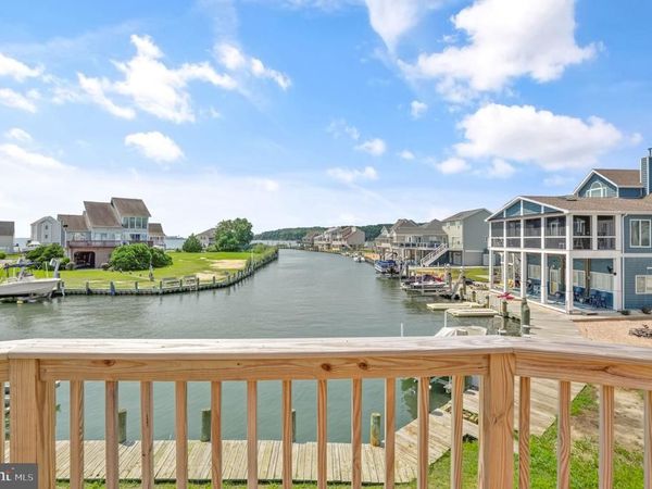 3374 HIGH SEA DRIVE, GREENBACKVILLE, VA 23356