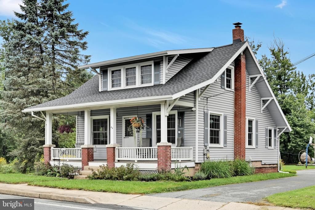 44 W MAIN STREET , REINHOLDS, PA 17569