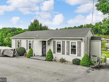 590 WYNONAH DRIVE, AUBURN, PA 17922