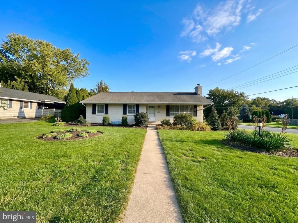 435 N HOLLY STREET, ELIZABETHTOWN, PA 17022