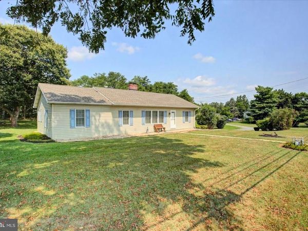 5881 FORT LOUDON ROAD, MERCERSBURG, PA 17236