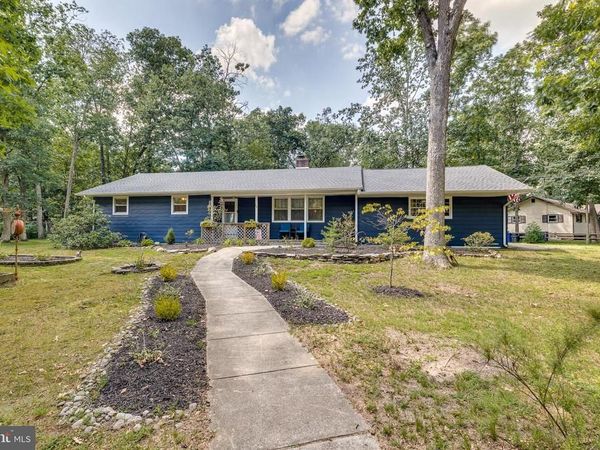 22 CONESTOGA LANE, MOUNT LAUREL, NJ 08054