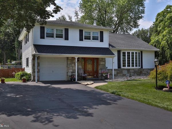 573 HAMMOND DRIVE, YARDLEY, PA 19067
