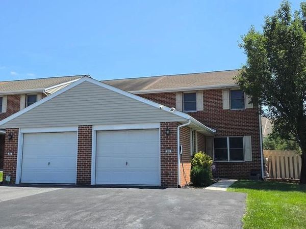 90 LEE ANN COURT , ENOLA, PA 17025